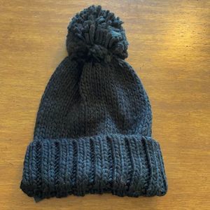 Black Chuns Knit Beanie with Pompom